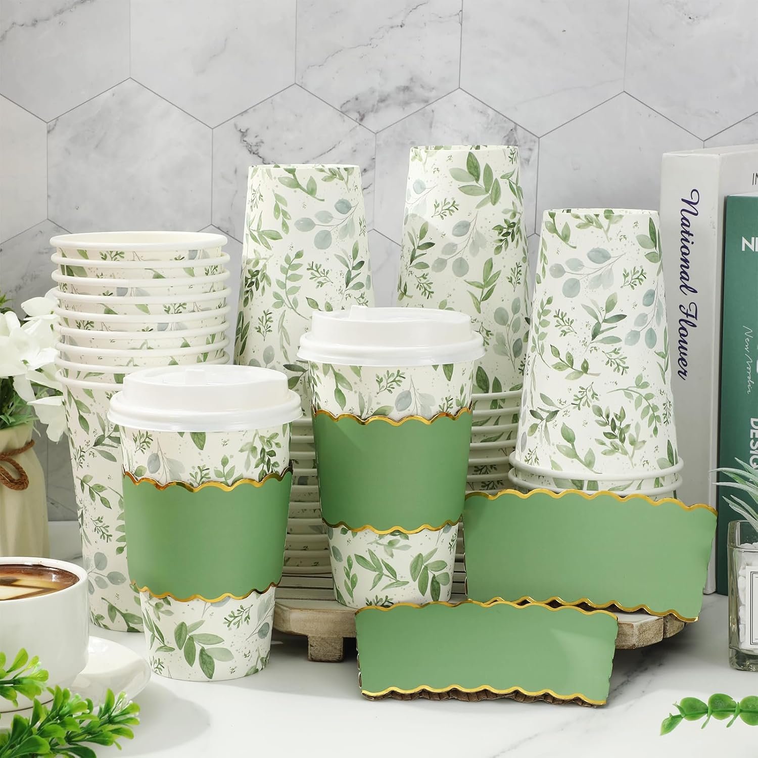 Saját Márkás 50 db 16oz Zöld Eukaliptusz Levél Mintás Fedeles Hüvelyes Papír Kávéspoharak Egyedi Logóval Egyszer Használatos Elvitelre Esküvők Kávézók Cappuccino Gyártótól