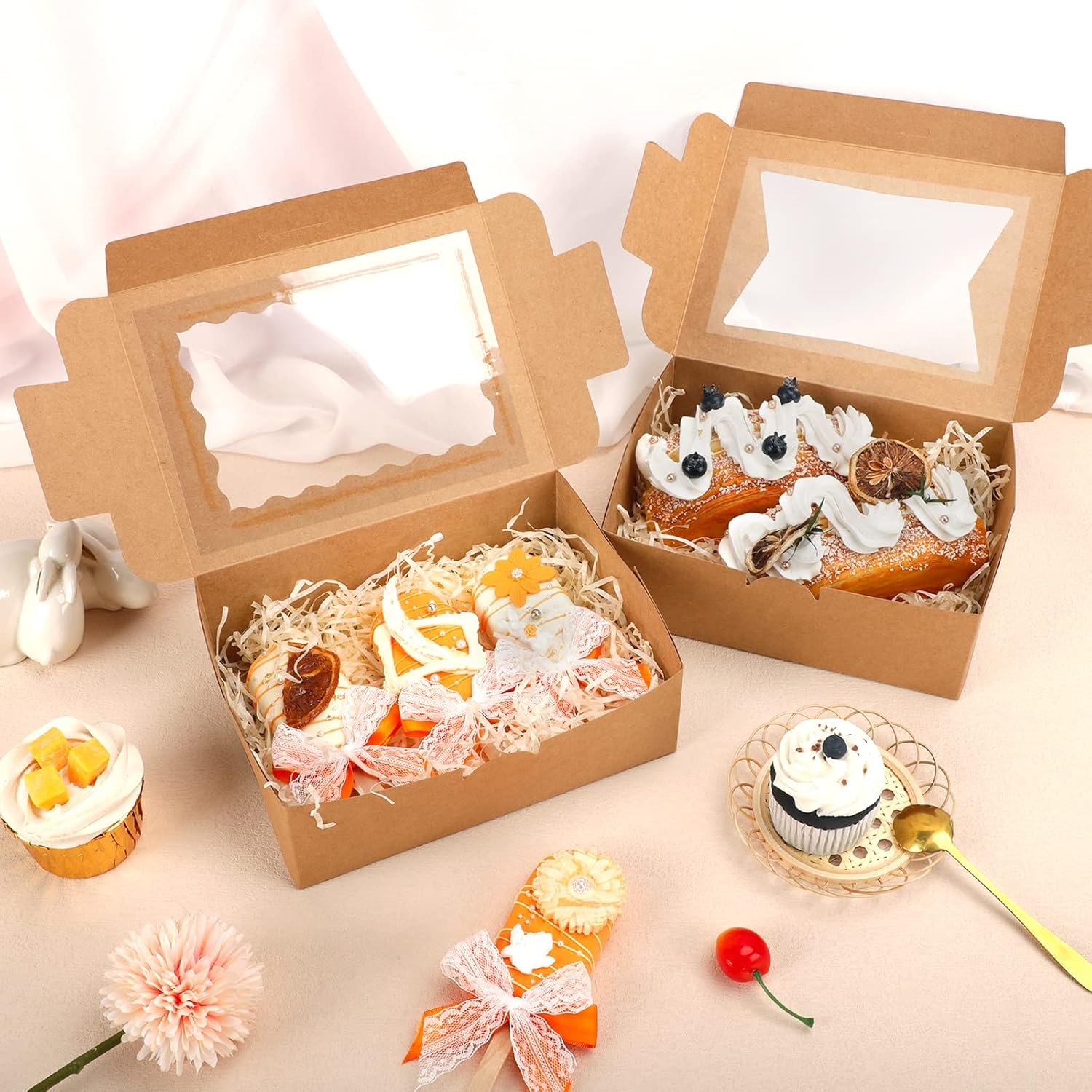 Saját Márkás Ablakos Süteménydoboz Egyedi Logóval 32 db 8x6x2.5 3 Stílus Csokoládé Eper Desszert Fánk Cupcake Muffin Gyártótól