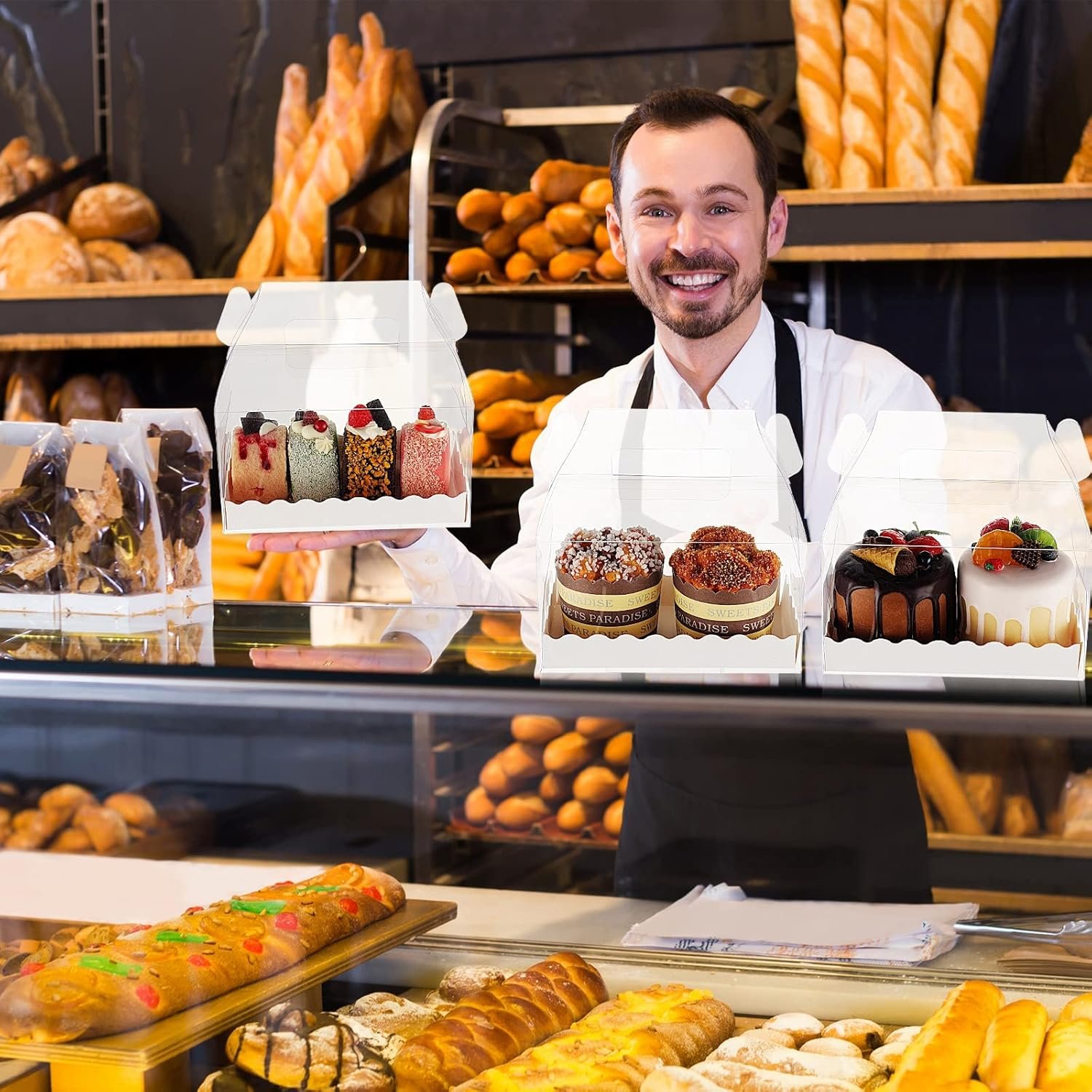 Saját Márkás Átlátszó Tetős Dobozok 25 Db Sütemény Ajándék Finomságdobozok Karton Fogantyúval Keksz Piskóta Cupcake Desszert Esküvő Partira Egyedi Logóval 6.3 x 3.6 x 3.6'' Beszállítótól