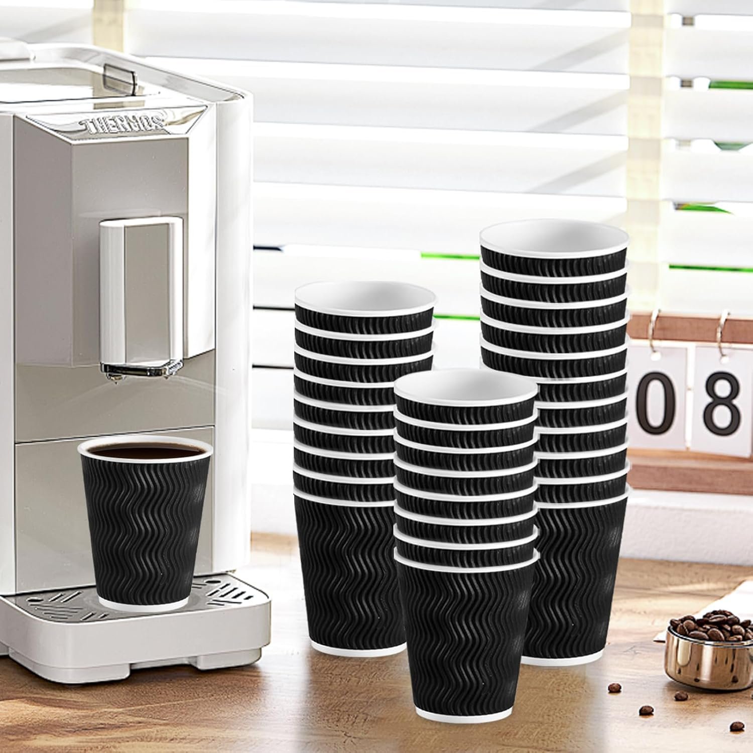 Saját Márkás Hullámfalú Fekete Kávéspoharak 12 oz 50 Db Egyedi Logóval Hőszigetelt Meleg Italos Gyártótól Saját Márkás Hullámfalú Fekete Kávéspoharak 12 oz 50 Db Egyedi Logóval Hőszigetelt Meleg Italos Gyártótól