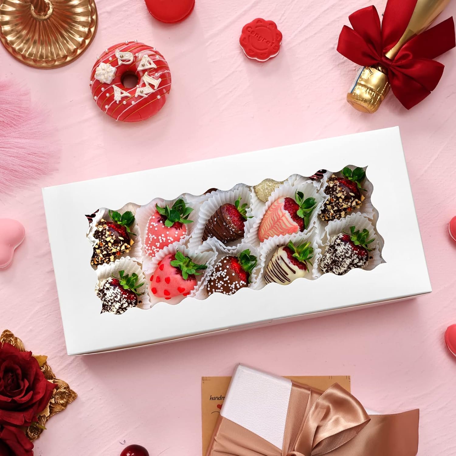 Saját Márkás 30 db 12x5,5x2,5 hüvelykes fehér ablakos süteménydoboz egyedi logóval keksz finomság csokoládé mázas eper donut péksüti cake pop gyártótól