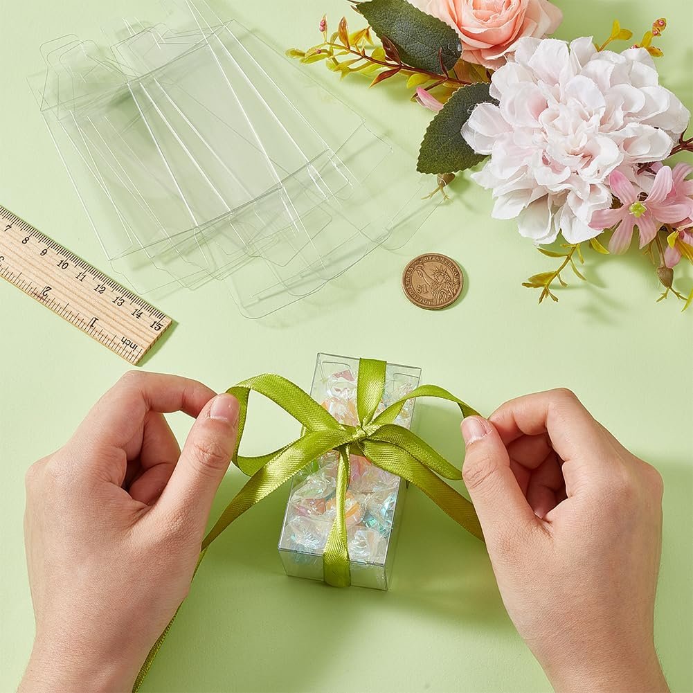 Saját Márkás átlátszó fóliás PVC ajándékdobozok 40 db 3,8x3,8x7,6 cm egyedi logóval esküvői parti cukorka muffin tartók gyártótól Saját Márkás átlátszó fóliás PVC ajándékdobozok 40 db 3,8x3,8x7,6 cm egyedi logóval esküvői parti cukorka muffin tartók gyártótól