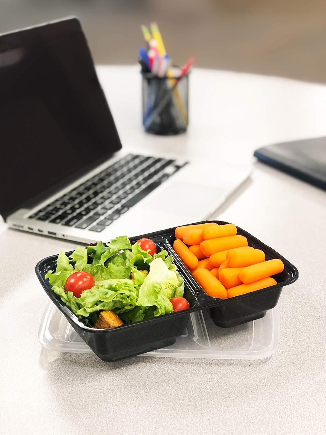 Egyedi Logós Fekete 2 Rekeszes Meal Prep Konténerek 30 oz (50 Db) Saját Márkás Mikrózható Tetős Újrahasználható Bento Ebédtartó Gyártótól
